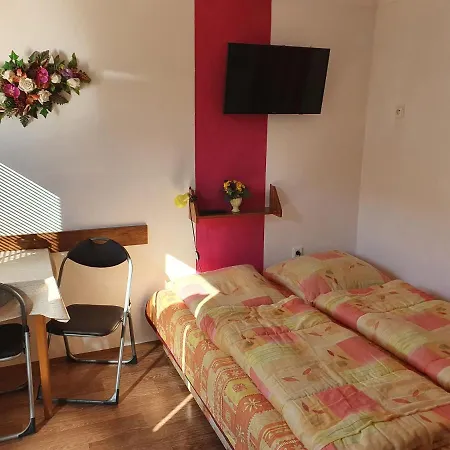 Pansiyon Privat U Jozefa Foeldesa *