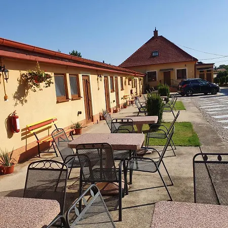 Privat U Jozefa Foeldesa Pansiyon Veľký Meder