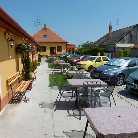 Privat U Jozefa Foeldesa Privatunterkunft *